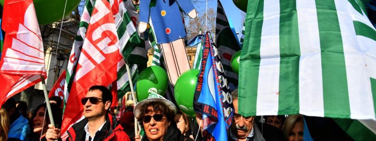 Manifestation à Rome : “Le gouvernement italien s’occupe de la pauvreté mais pas suffisamment du travail”