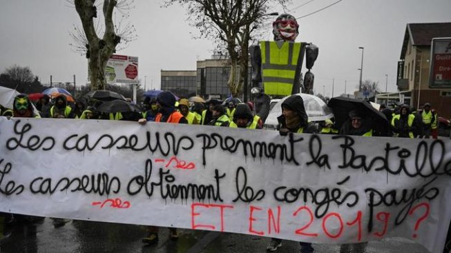 Acte XII. Manifestation massive à Valence dans une ville bouclée par la police