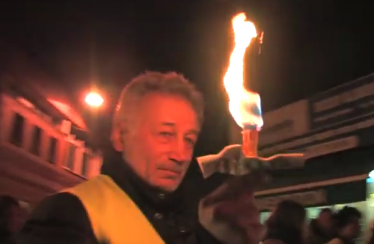 French Suburbs. Gilets jaunes de Montreuil : retraite aux flambeaux, Acte I