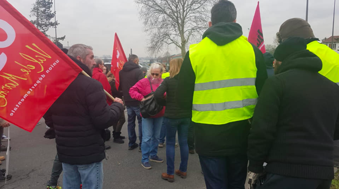 «Gilets jaunes» d’Ile-de-France: «Les quartiers populaires sont là»