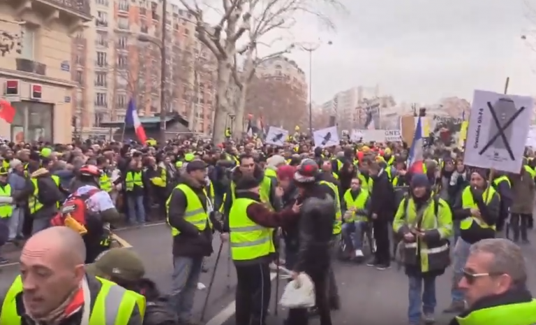 Yellow Vest protest in Paris: Act XII [LIVE]