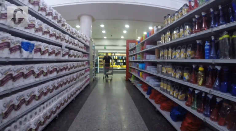Where are the ‘empty shelves’? Max Blumenthal tours Caracas supermarket