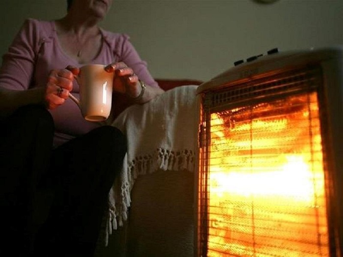 One in Four Greeks Cannot Afford to Heat Their Home