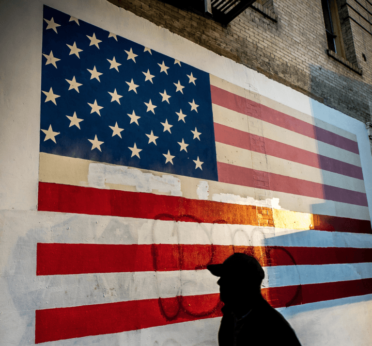 Τhe Totalitarian Financial Empire takes power in USA!