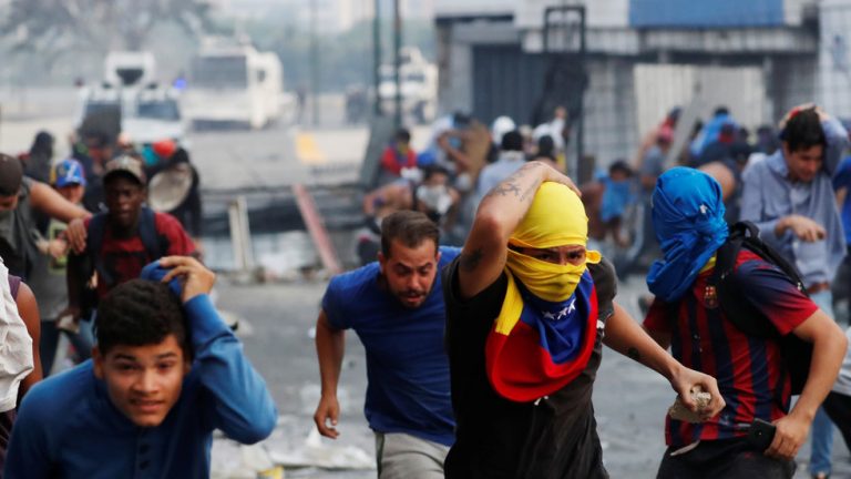 ‘Violation of intl law’: Lavrov warns Pompeo over ‘destructive’ interference in Venezuela’s affairs