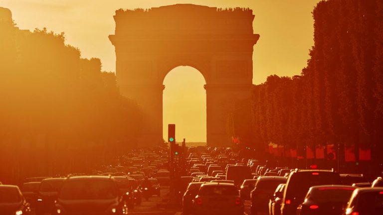 Heatwave: Records tumble in France as temperature tops 45C for the first time EVER