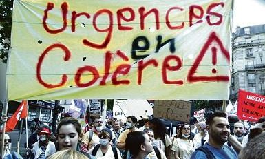 Urgences : la colère des soignants ne retombe pas