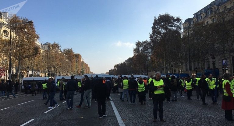 Yellow Vests Gather for 42nd Week of Protests in Paris