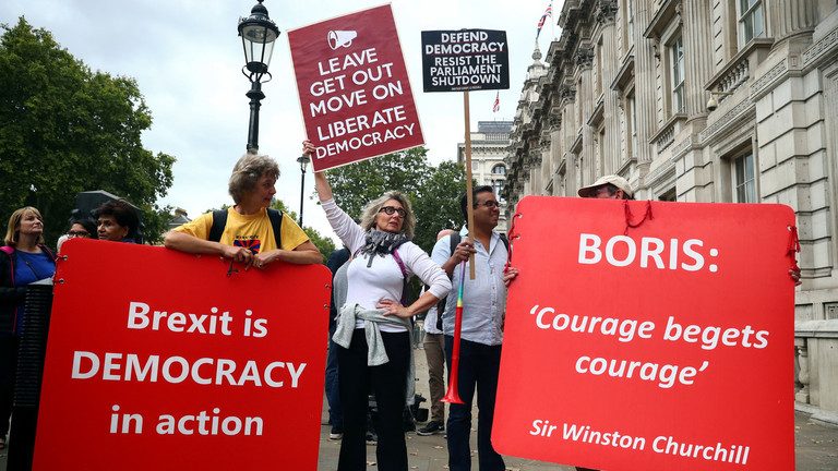 ‘Chaos unseen since WWII’: UK parliament subverts democracy, leaves pre-Brexit Britain ungoverned