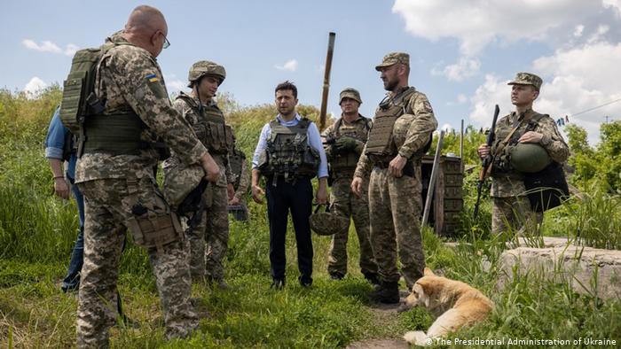 Ukraine Signs Agreement on Local Elections in Separatist East