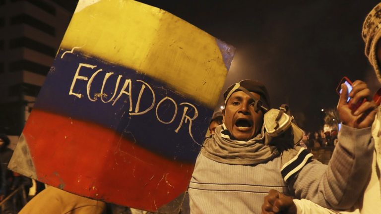 Equador: First great victory against the IMF