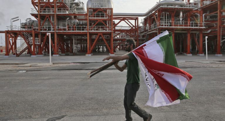 Iran’s President Reveals Global Force Which Can Neutralize US Dollar