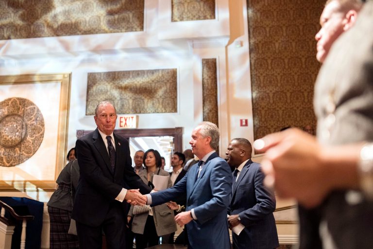 Billionaires bying elections, the case of Blumberg