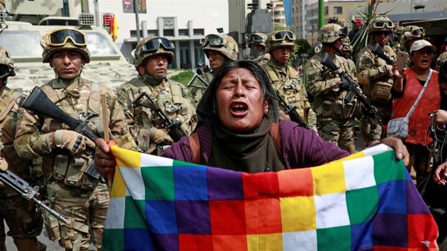 Bolivie : Coup d’Etat raciste contre ses peuples indigènes!