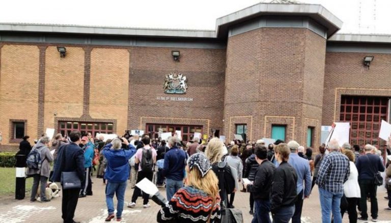 John Pilger visits Julian Assange in Belmarsh Prison: “Look how you frighten them!”