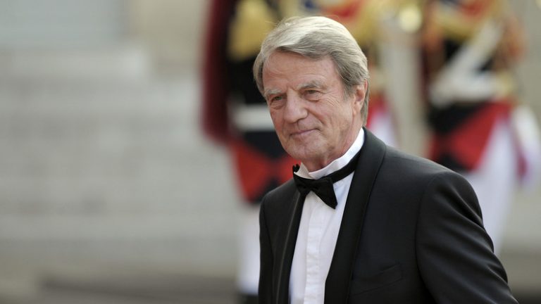 «Soleimani a mérité 25 fois qu’on le tue», confie Bernard Kouchner au Point