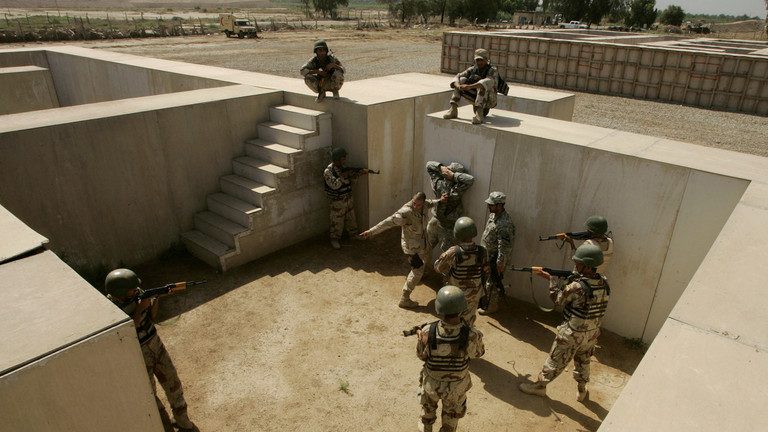 2 US, 1 British soldier killed in rocket attack on Iraq’s Taji base – reports