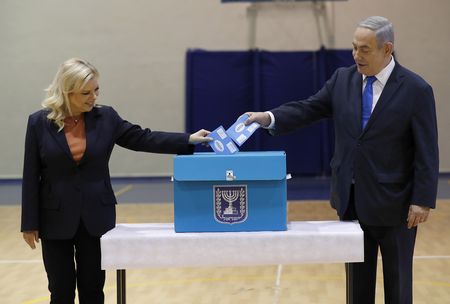 Netanyahu closer to power, the world closer to war