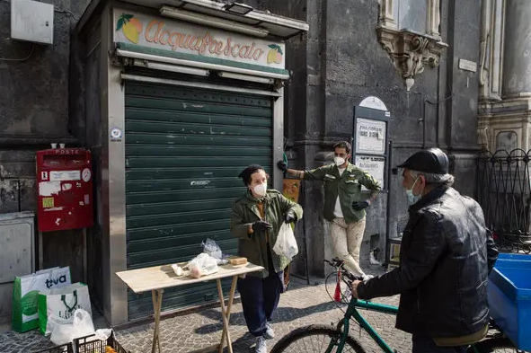 For Southern Italy, the Coronavirus Becomes a War on 2 Fronts