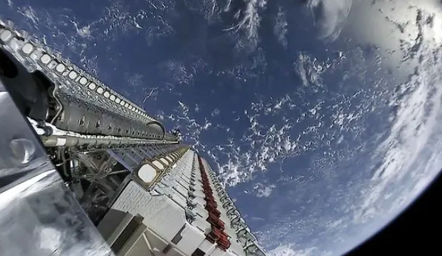 Starlink: les dommages collatéraux de la flotte de satellites d’Elon Musk