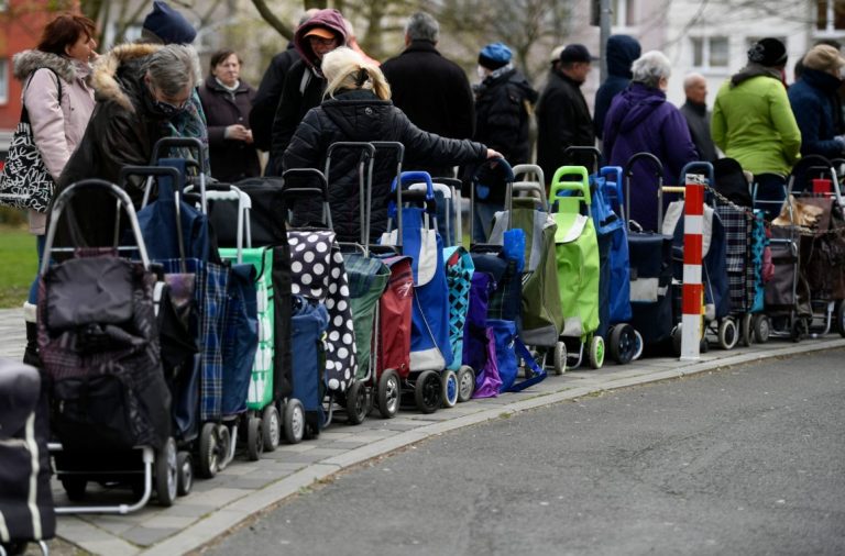 Coronavirus will increase number in EU at risk of going hungry, experts warn