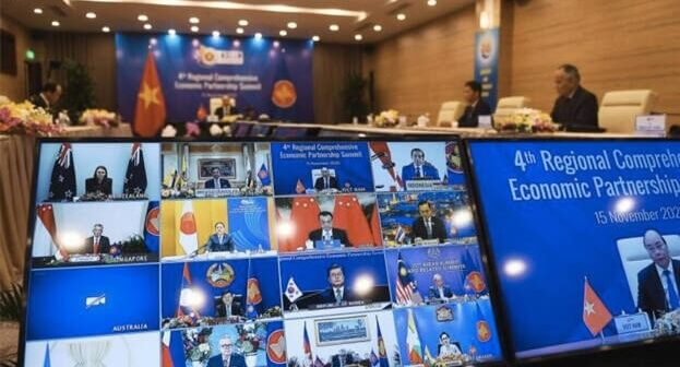 Asia-Pacific countries including China sign world’s biggest trade pact