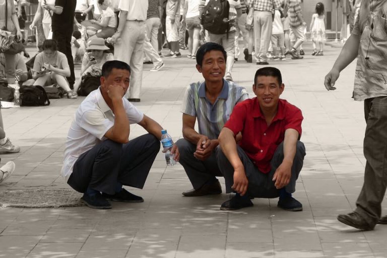 Fed Up With Capitalism, Young Chinese Brush Up on ‘Das Kapital’