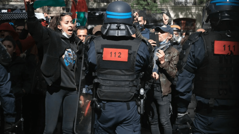 « Nous sommes tous des Palestiniens » : Des milliers de personnes bravent l’interdiction de manifester à Paris