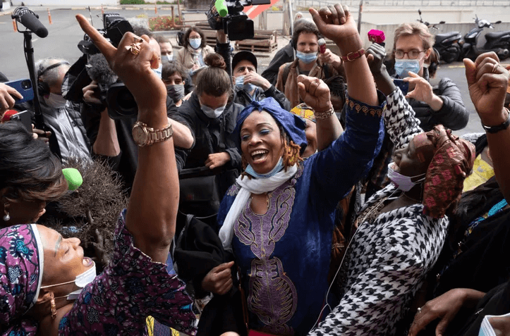 Femmes de chambre de l’Ibis Batignolles : la fête après la victoire