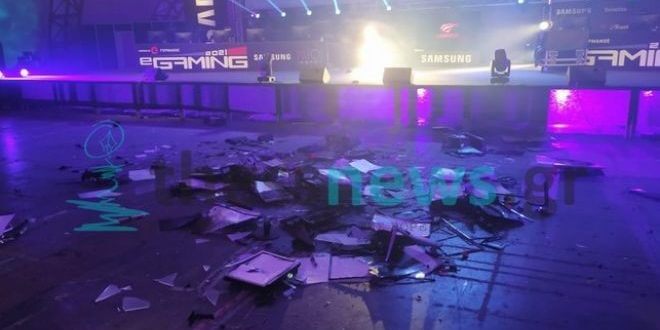 Gamers smash dozens of PC screens to celebrate end of Gameathlon and 85. TIF