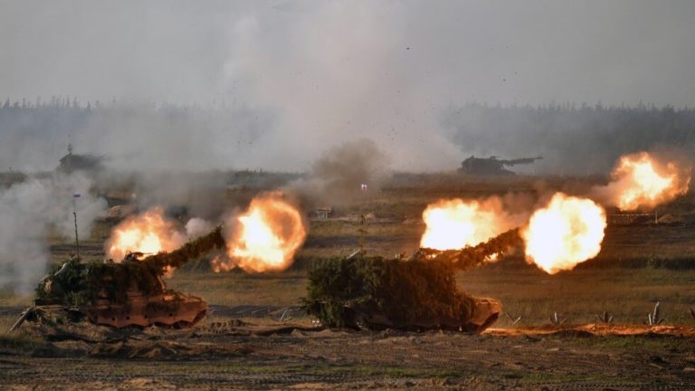War with Russia & China would ‘destroy world’ & America must find ways to make peace with its Eastern rivals, top US general warns