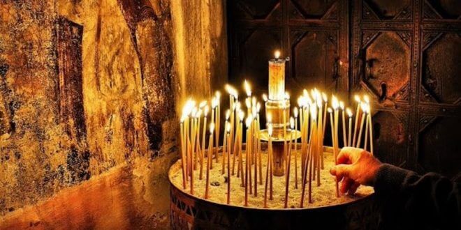Church of Greece urges clergy, faithful to get vaccinated; Bishops threaten to suspend unvaccinated priests