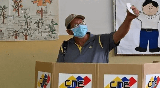 Venezuela: Chavismo Wins Governorships in 20 of 23 States
