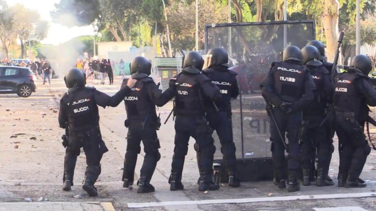 Spain: Rubber bullets against workers in Cadiz as metal sector strike enters 9th day