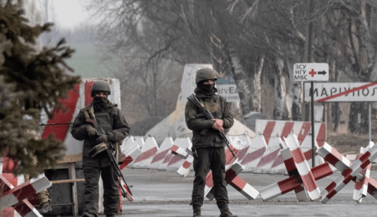 Donetsk, Russia warn that Ukrainian buildup on borders heralds attack on Donetsk, Lugansk