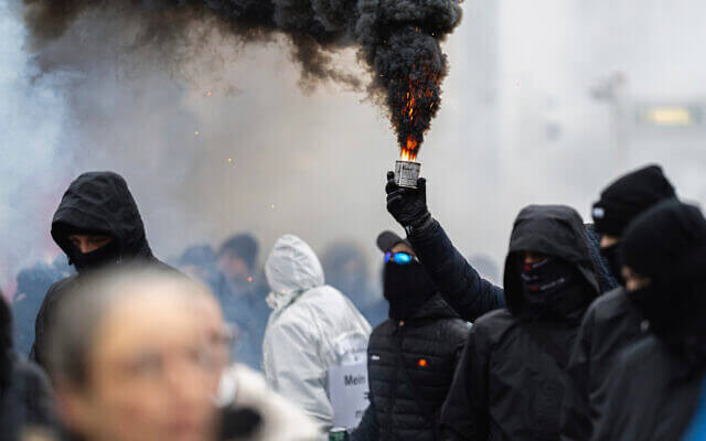 Far-right using antisemitic COVID-19 theories to grow reach, study shows