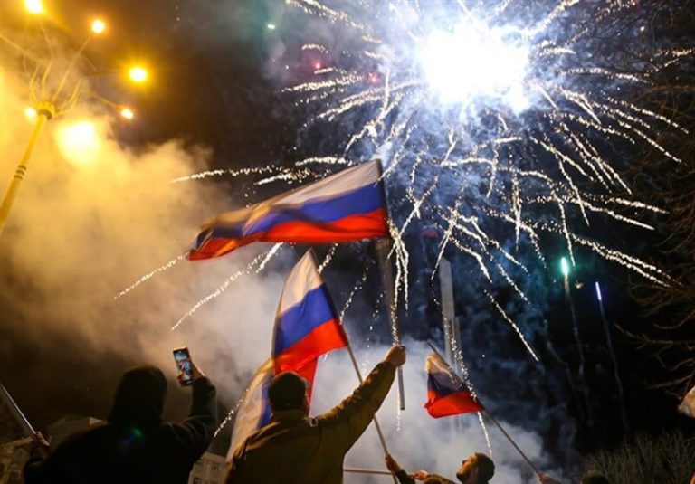 Donetsk, Lugansk Celebrate Russian Recognition