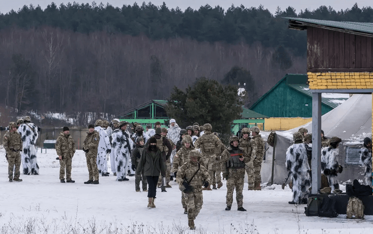 Russia Targets Ukrainian Base Housing Foreign Fighters