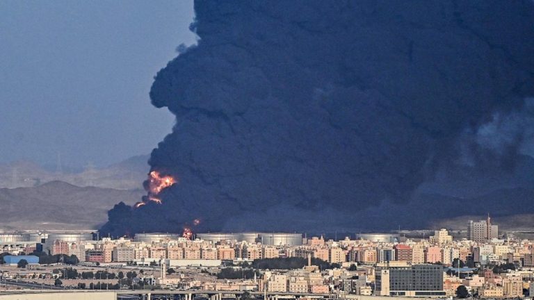 Saudi Arabia: Houthis strike Jeddah oil depot ahead of F1 race weekend