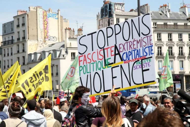 Pas une voix pour l’extrême droite, battre le néolibéralisme de Macron dans la rue