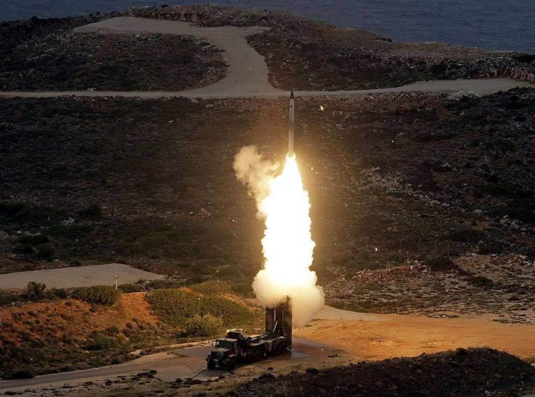 NATO sends heavy armaments to Ukraine