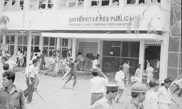 British struggle for democracy in Indonesia