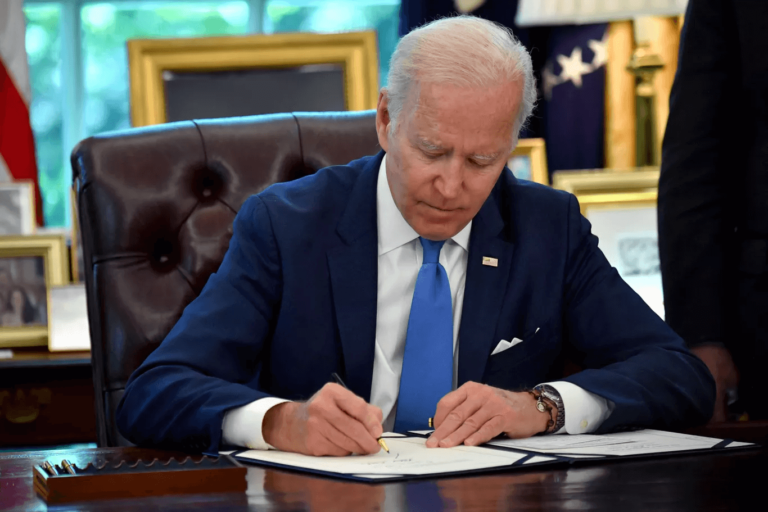 Biden Signs Bill Reviving World War II-Era Lend-Lease Program to Ukraine