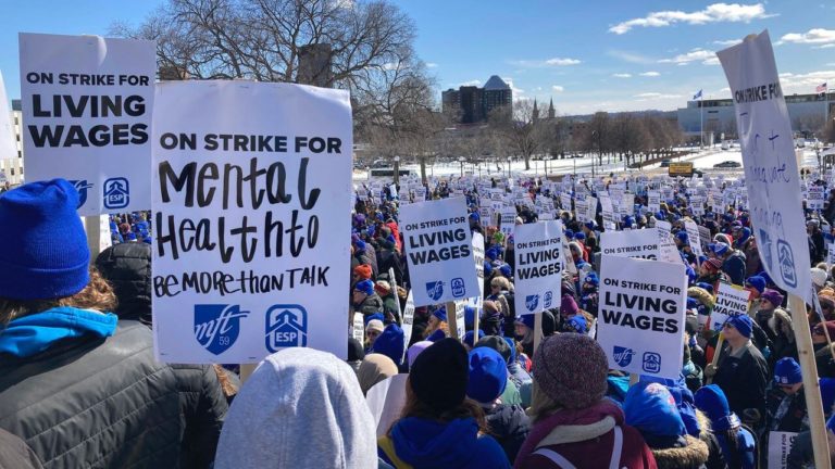 Keeping schools open during the pandemic is causing a mental health crisis for US teachers