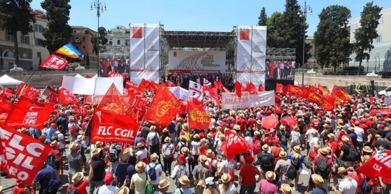 Protests in more than 20 Italian cities as workers oppose more arms to Ukraine
