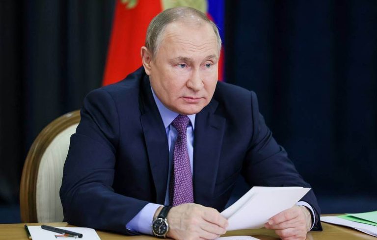 Putin forges ties with Iran’s supreme leader in Tehran talks