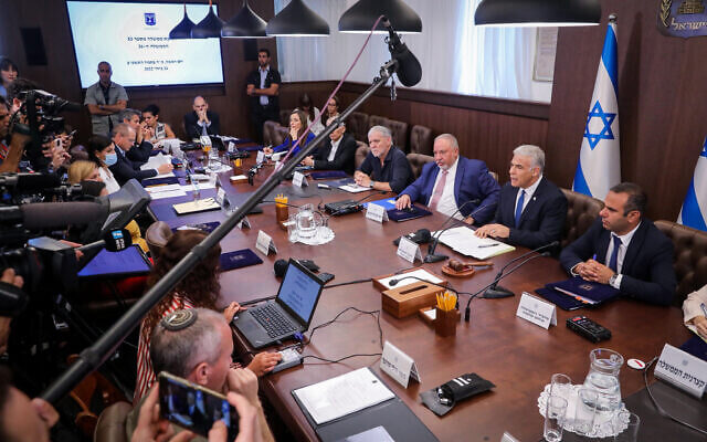 Lapid warns Russia: Jewish Agency closure would be ‘grave event’ with impact on ties