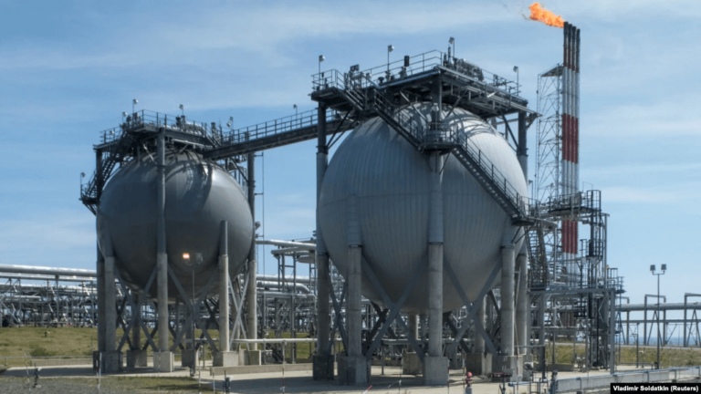 German Employers, Unions Oppose Immediate Ban On Russian Natural Gas