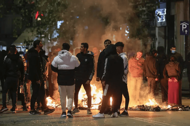 Greece: Protests over teenager’s shooting in police chase