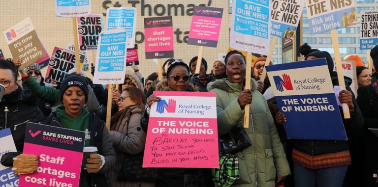 British health system is collapsing, nurses strike and a cancer crisis